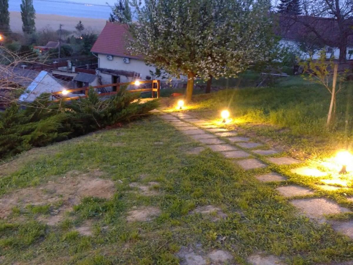 Szigligeti Panoráma Apartmanház Esterno foto