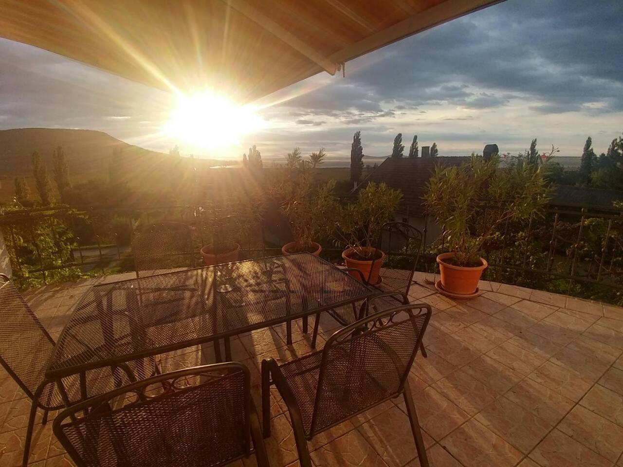 Szigligeti Panoráma Apartmanház Esterno foto
